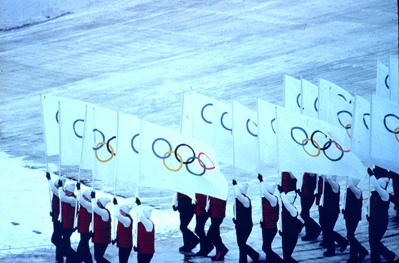 Olympic flags, 1980