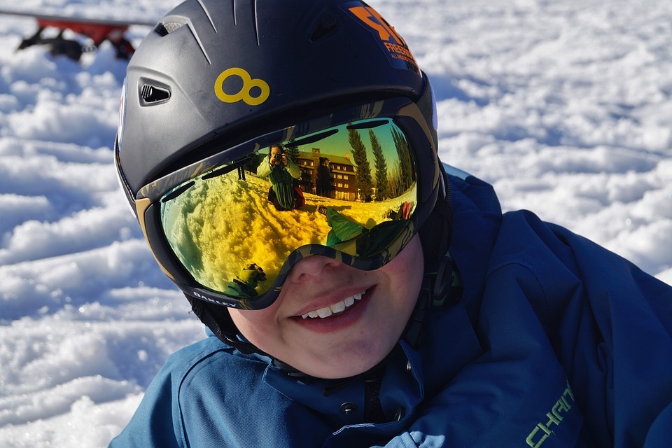 Protecting Your Eyes While Skiing