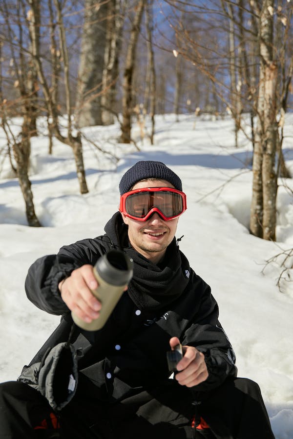 Should You Wear Goggles or Sunglasses for Skiing
