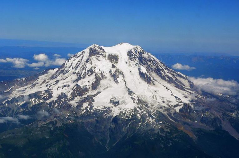 Aerial shot of Mount Rainier taken from the west