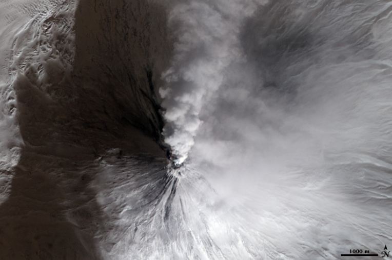Aerial view of the eruption of the Klyuchevskaya volcanoin 2010