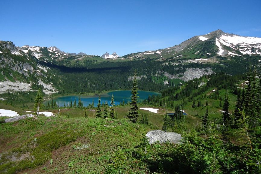 Lake in an alpine region at North Cascades