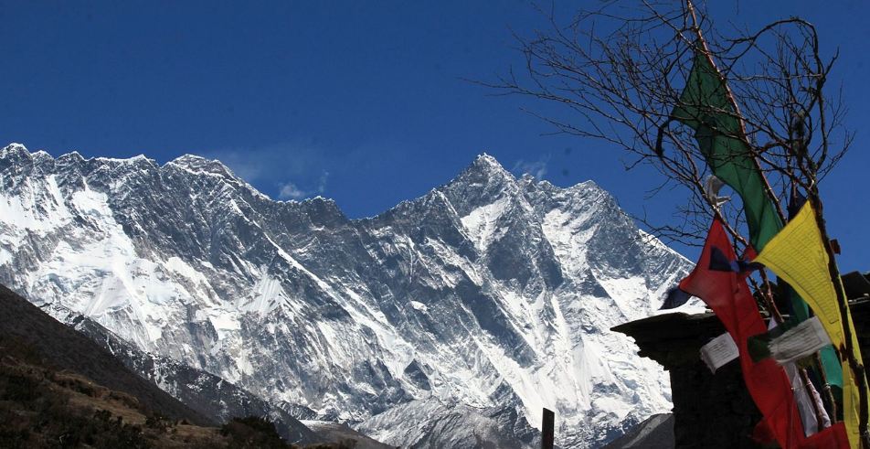 Peaks of Nuptse Ridge, Everest, Lhotse Shar and Lhotse Peak