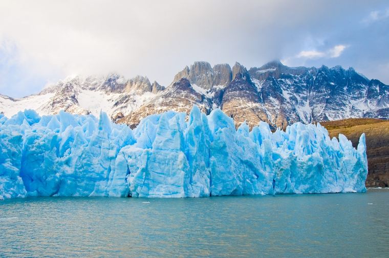 Thick glaciers and rock formations in Patagonia