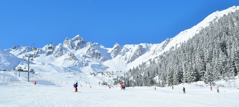 Skiers on HauteSavoie skiing trails
