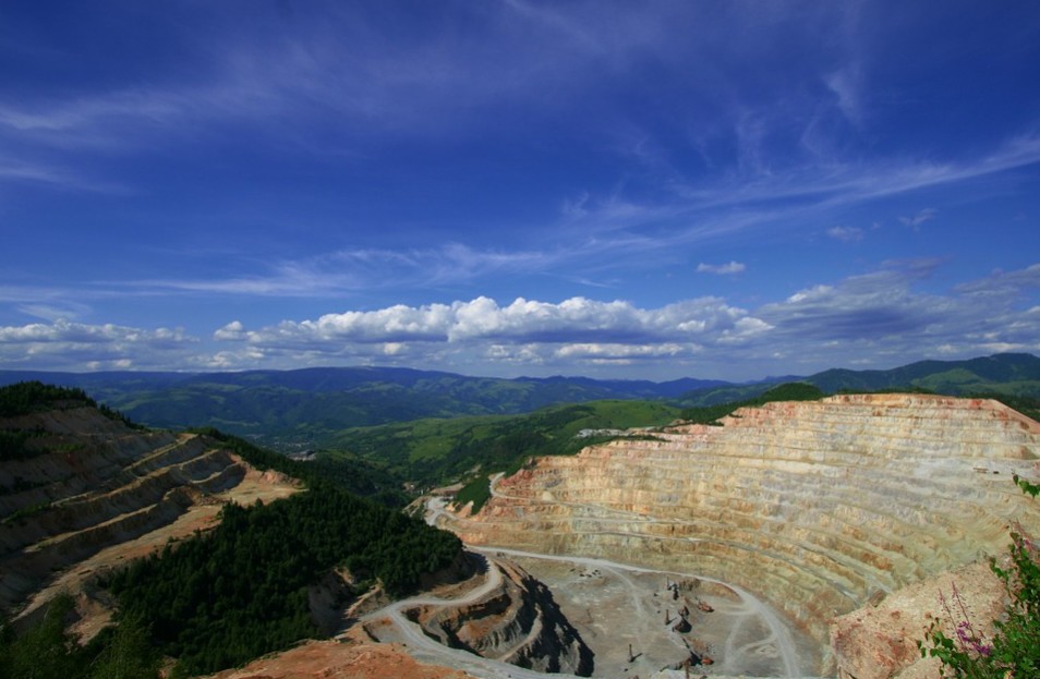 mining pit