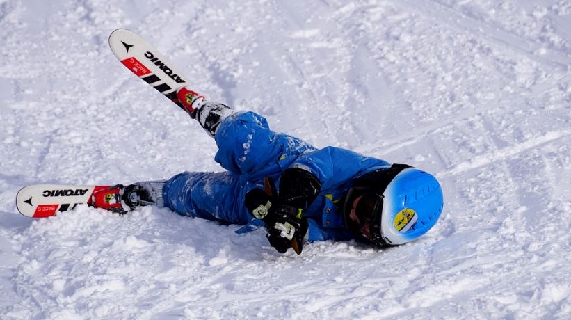 skier falling off
